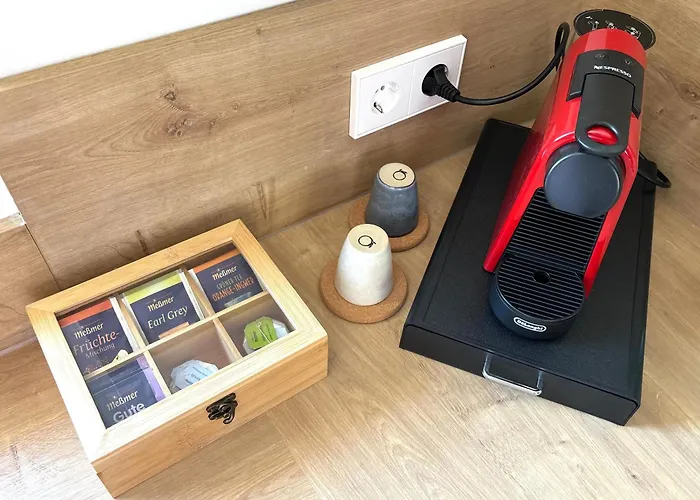 Gesamte Wohnung, Kueche, Parkplatz, Terrasse